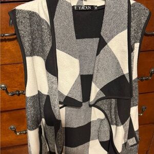 Black and White Geometric Women's Sweater